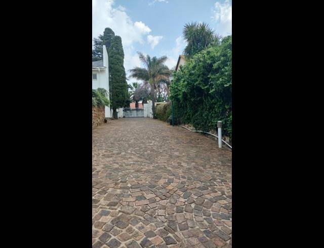 3 BEDROOM HOUSE FOR SALE IN GLENVISTA